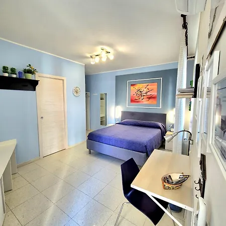 Scilla Guest House Scilla