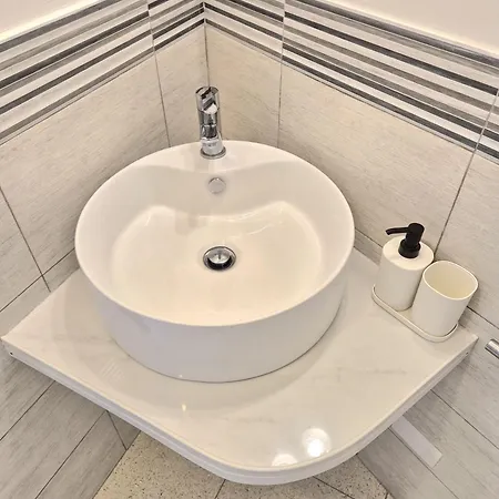 Scilla Guest House
