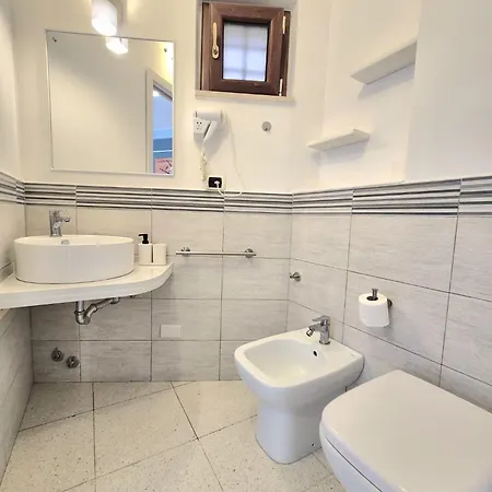 Scilla Guest House Pensjonat 3*